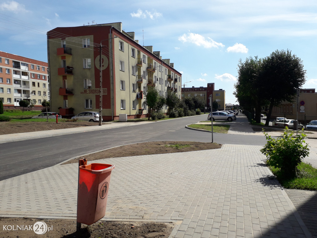 Ulica Sikorskiego z asfaltem
