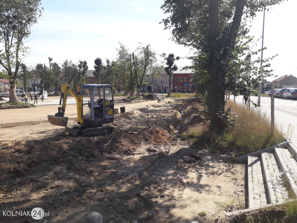 Postępy prac na Placu Wolności w Kolnie