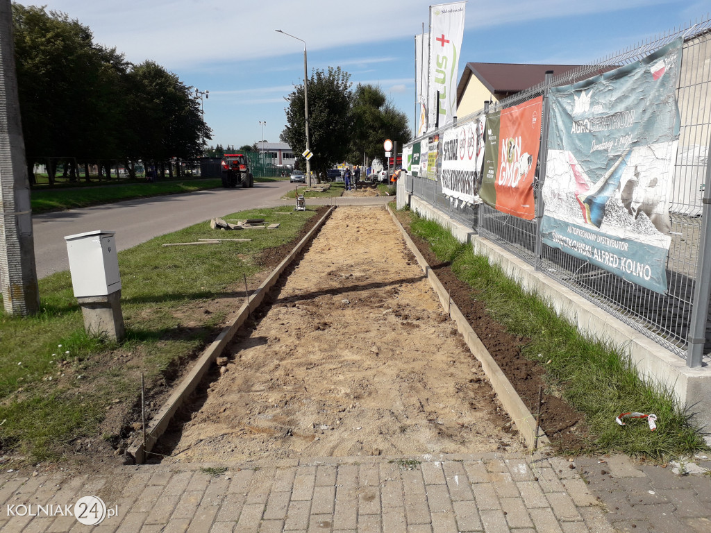 Chodnik na ulicy Sportowej w Kolnie