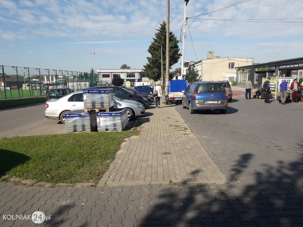 Chodnik na ulicy Sportowej w Kolnie