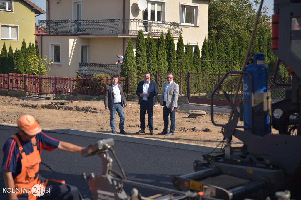 Asfalt na ulicy Konopnickiej