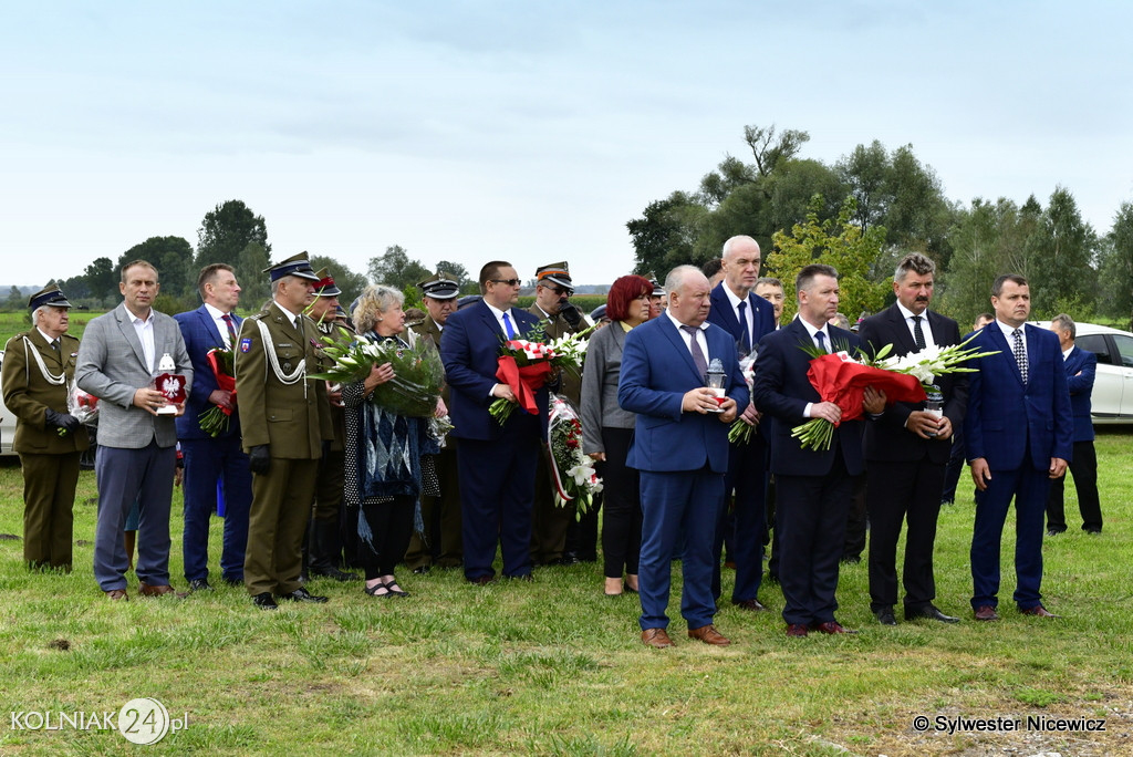 81. ROCZNICA ROZFORMOWANIA 110 PUŁKU UŁANÓW w JANOWIE