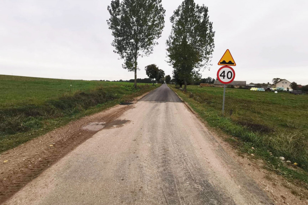 Położono nową nawierzchnię asfaltową na drodze powiatowej