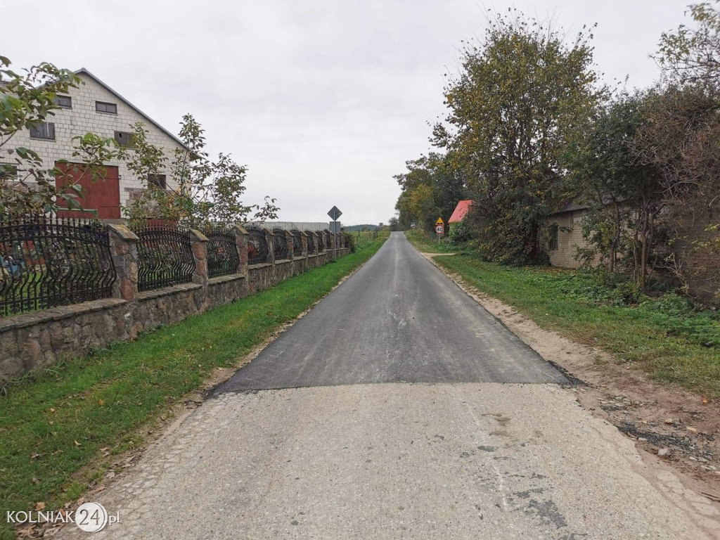 Położono nową nawierzchnię asfaltową na drodze powiatowej