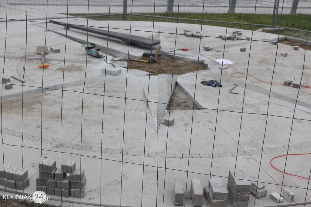 Zagospodarowanie placu przy stadionie miejskim