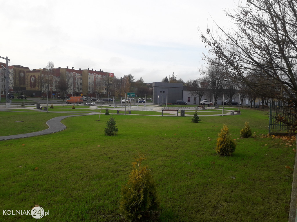 Zagospodarowanie placu przy stadionie miejskim