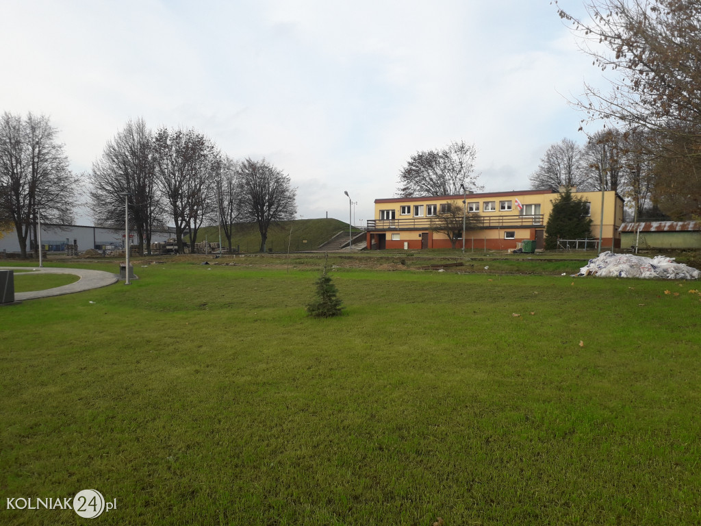 Zagospodarowanie placu przy stadionie miejskim