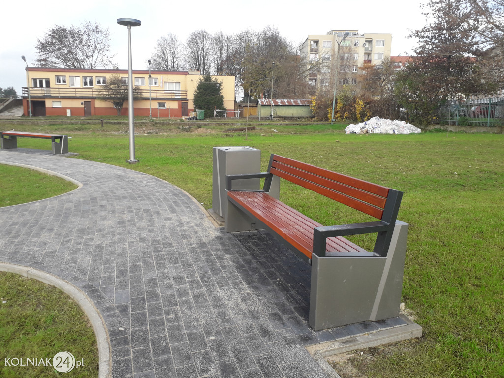 Zagospodarowanie placu przy stadionie miejskim