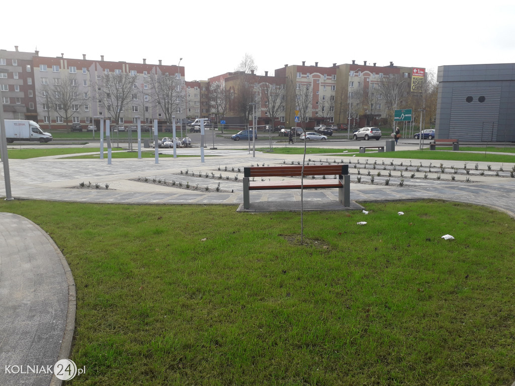 Zagospodarowanie placu przy stadionie miejskim