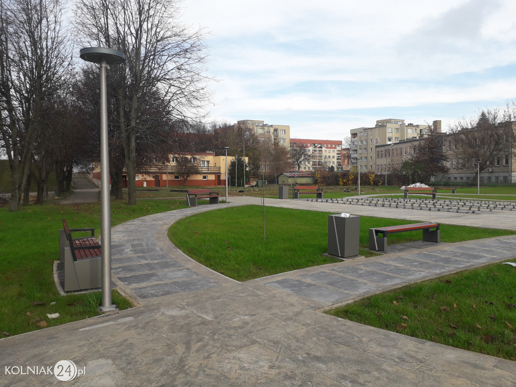 Zagospodarowanie placu przy stadionie miejskim