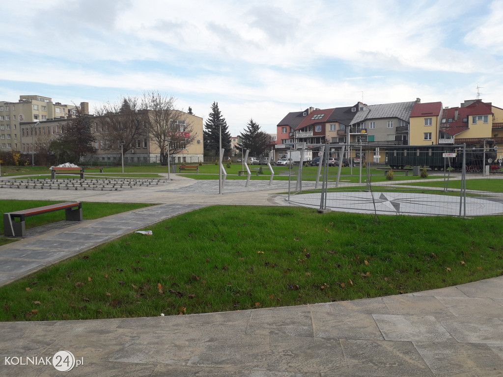Zagospodarowanie placu przy stadionie miejskim
