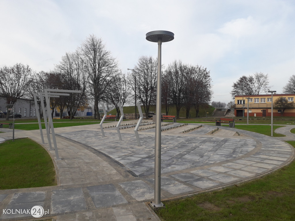 Zagospodarowanie placu przy stadionie miejskim