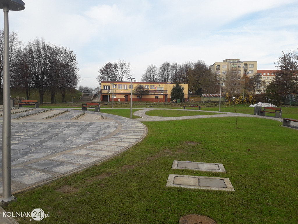 Zagospodarowanie placu przy stadionie miejskim