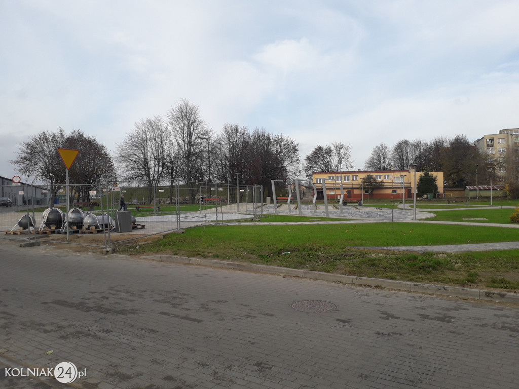 Zagospodarowanie placu przy stadionie miejskim