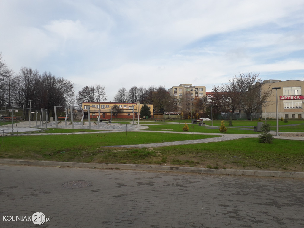 Zagospodarowanie placu przy stadionie miejskim