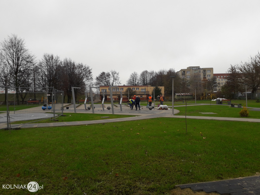 Zagospodarowanie placu przy stadionie miejskim
