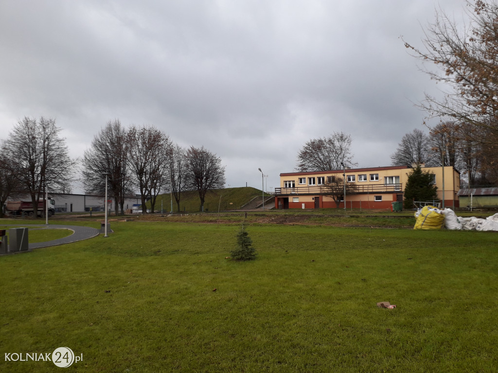 Zagospodarowanie placu przy stadionie miejskim