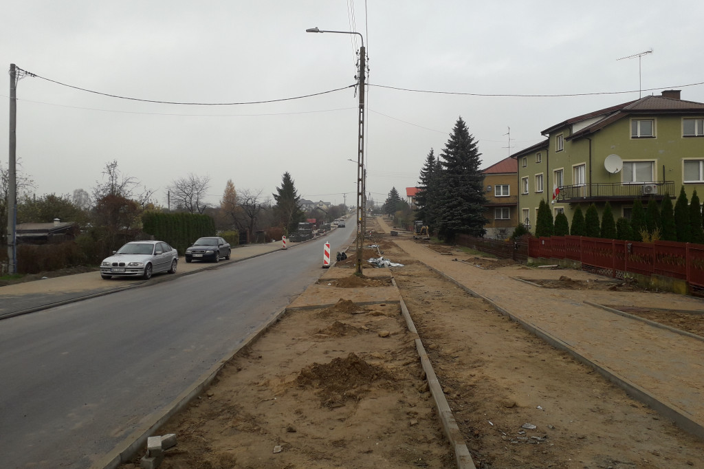 Asfalt na ulicy Konopnickiej w Kolnie (część 2.)