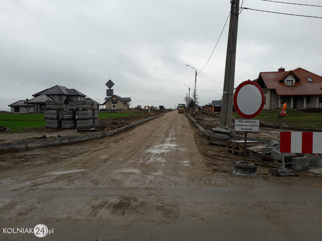 Asfalt na ulicy Konopnickiej w Kolnie (część 2.)