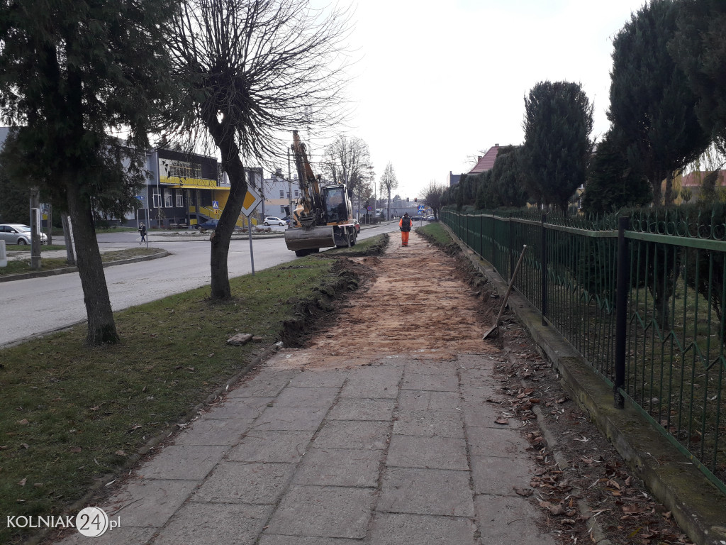 Asfalt na ulicy Konopnickiej w Kolnie (część 2.)