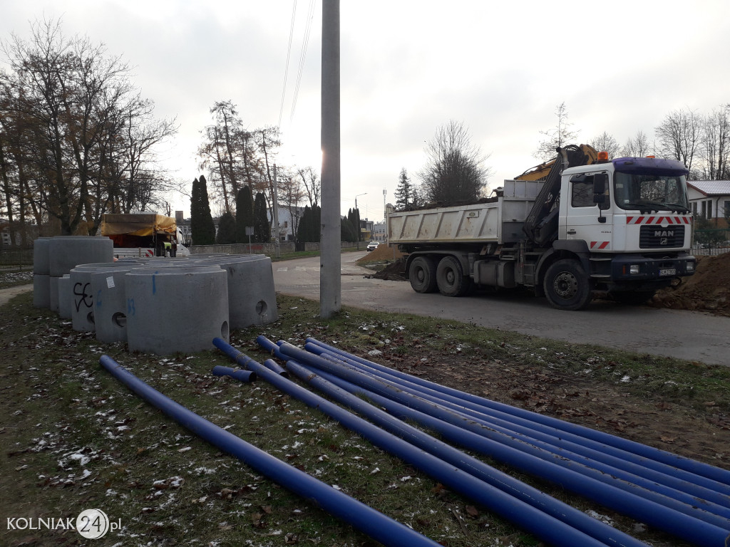 Asfalt na ulicy Konopnickiej w Kolnie (część 2.)
