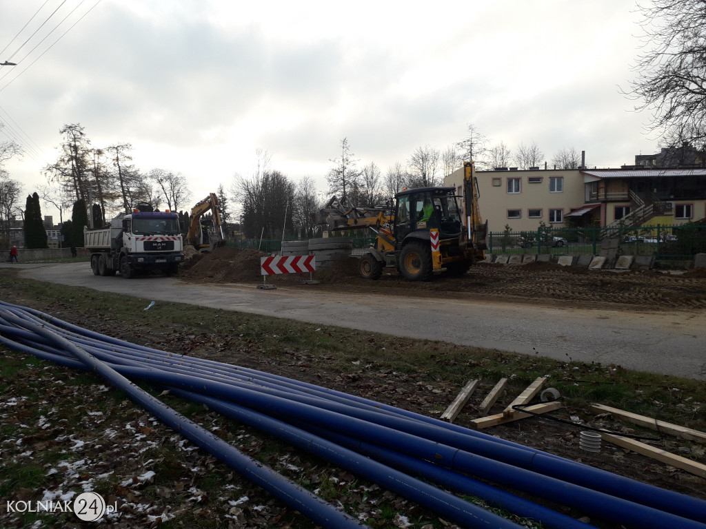 Asfalt na ulicy Konopnickiej w Kolnie (część 2.)