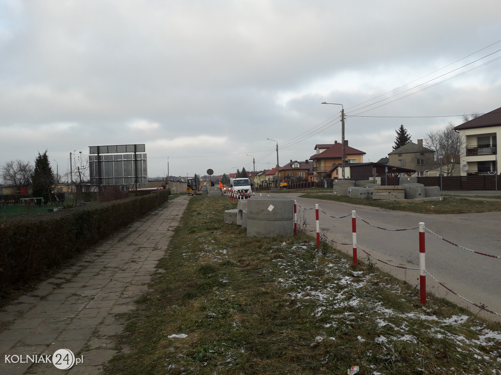 Asfalt na ulicy Konopnickiej w Kolnie (część 2.)