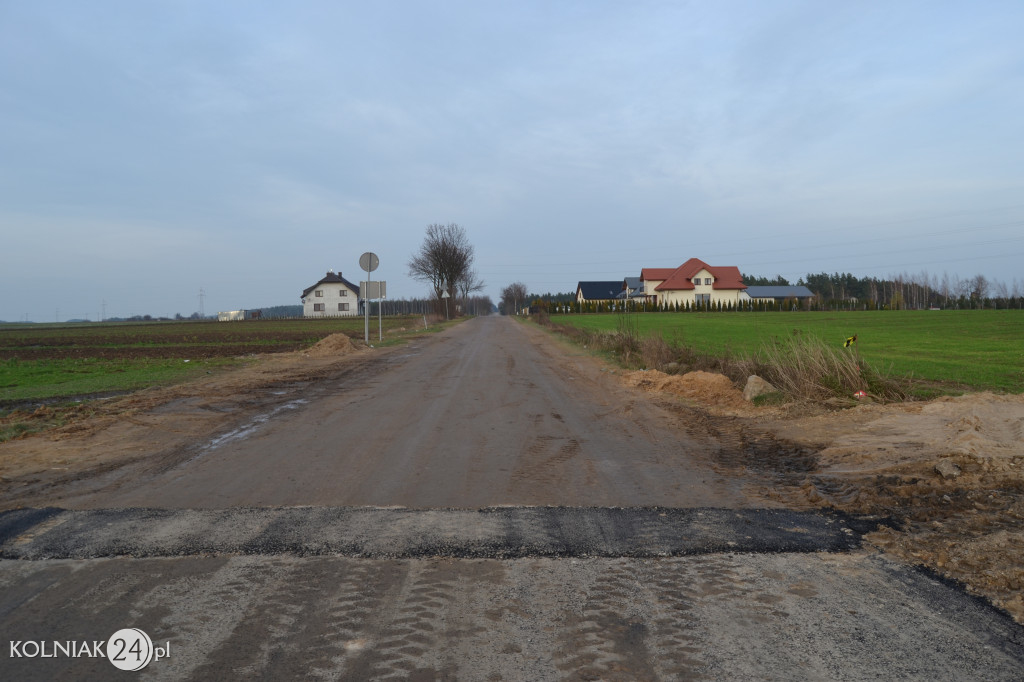 Asfalt na ulicy Konopnickiej w Kolnie (część 2.)