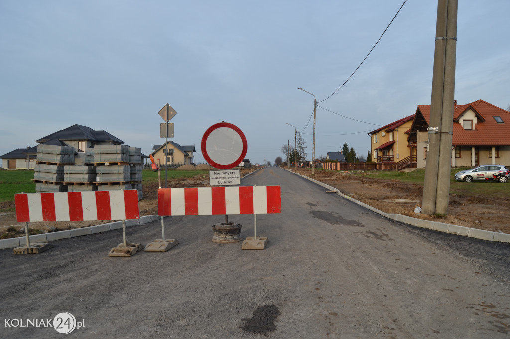 Asfalt na ulicy Konopnickiej w Kolnie (część 2.)