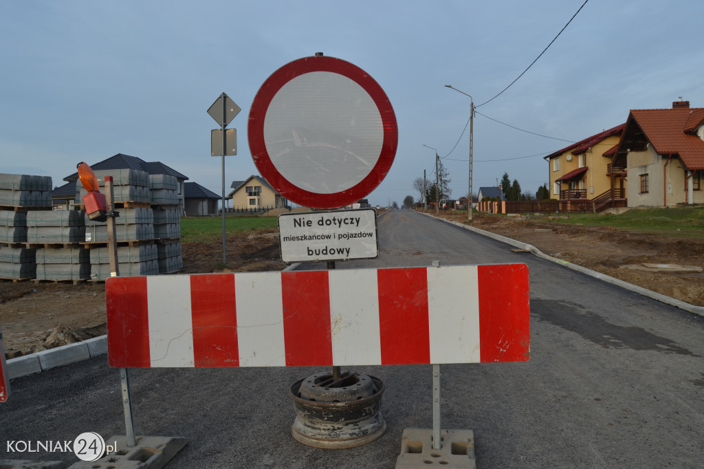 Asfalt na ulicy Konopnickiej w Kolnie (część 2.)