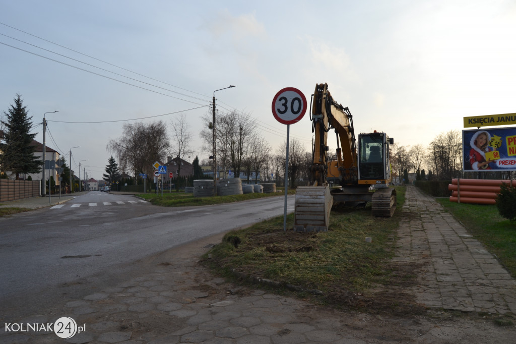 Asfalt na ulicy Konopnickiej w Kolnie (część 2.)