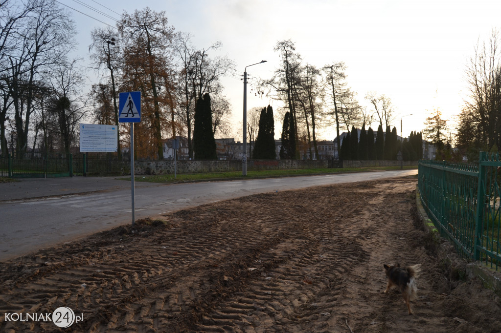 Asfalt na ulicy Konopnickiej w Kolnie (część 2.)