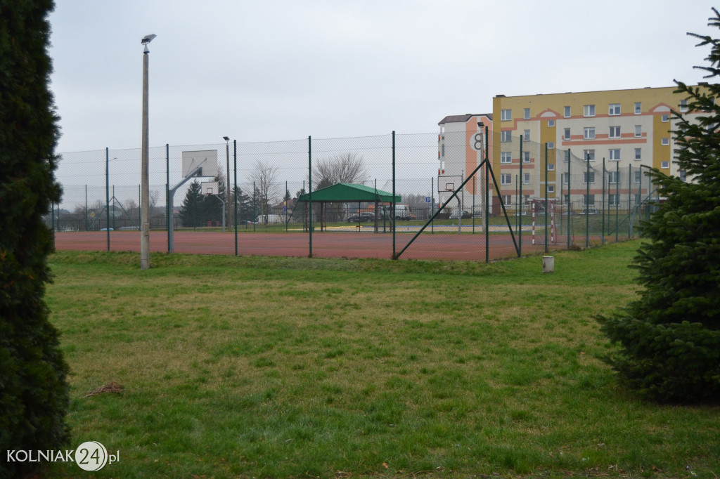 Budynek po zlikwidowanym gimnazjum w Kolnie