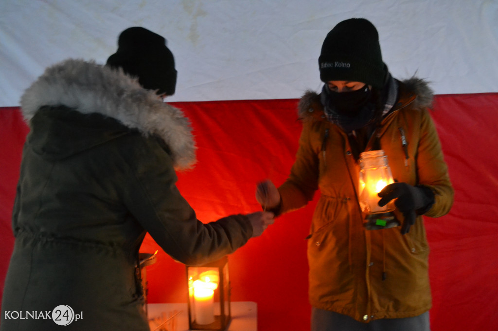 Harcerki i harcerze przekazali Światło