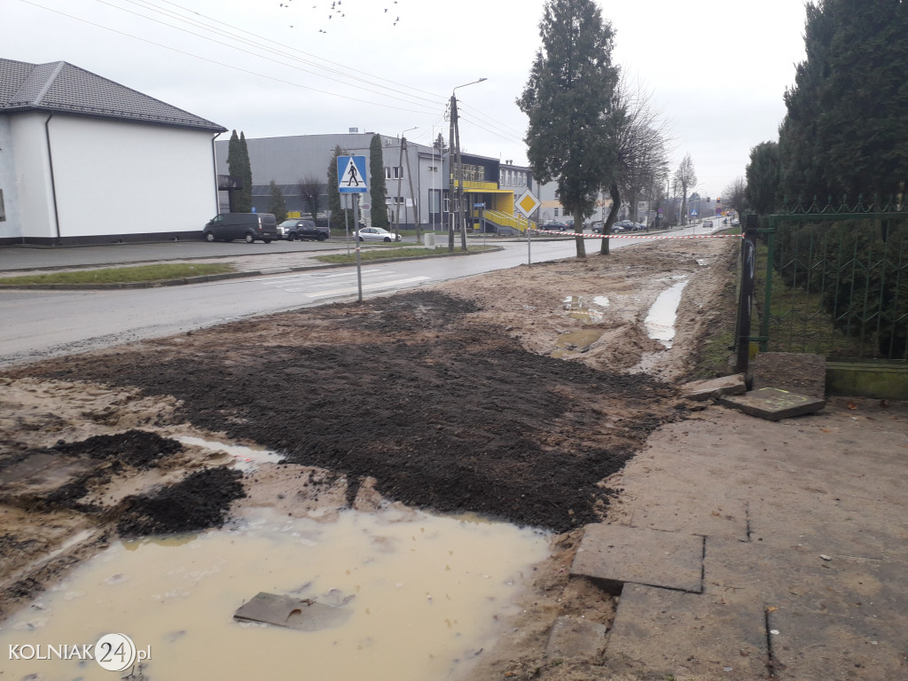 Remont chodnika przy ulicy Konopnickiej