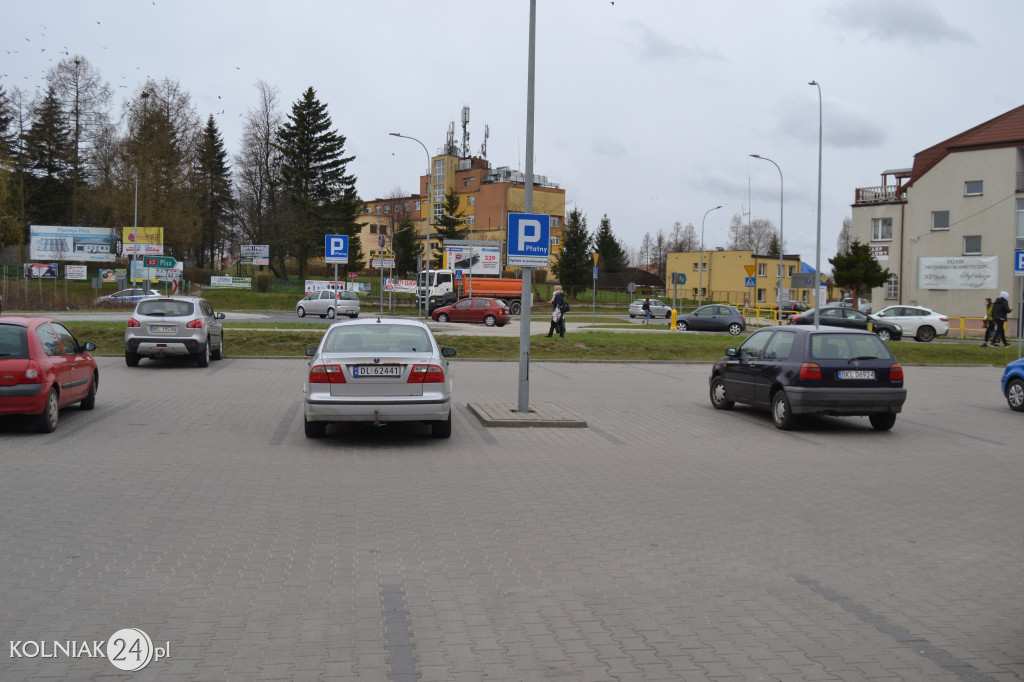 Parkometry przy galerii handlowej