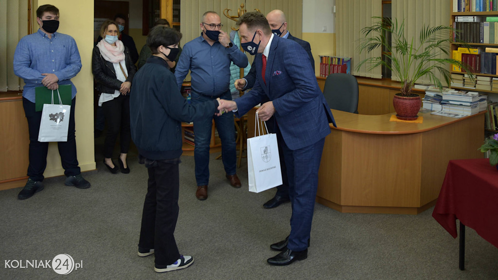 Powiatowy Konkurs Języka Angielskiego