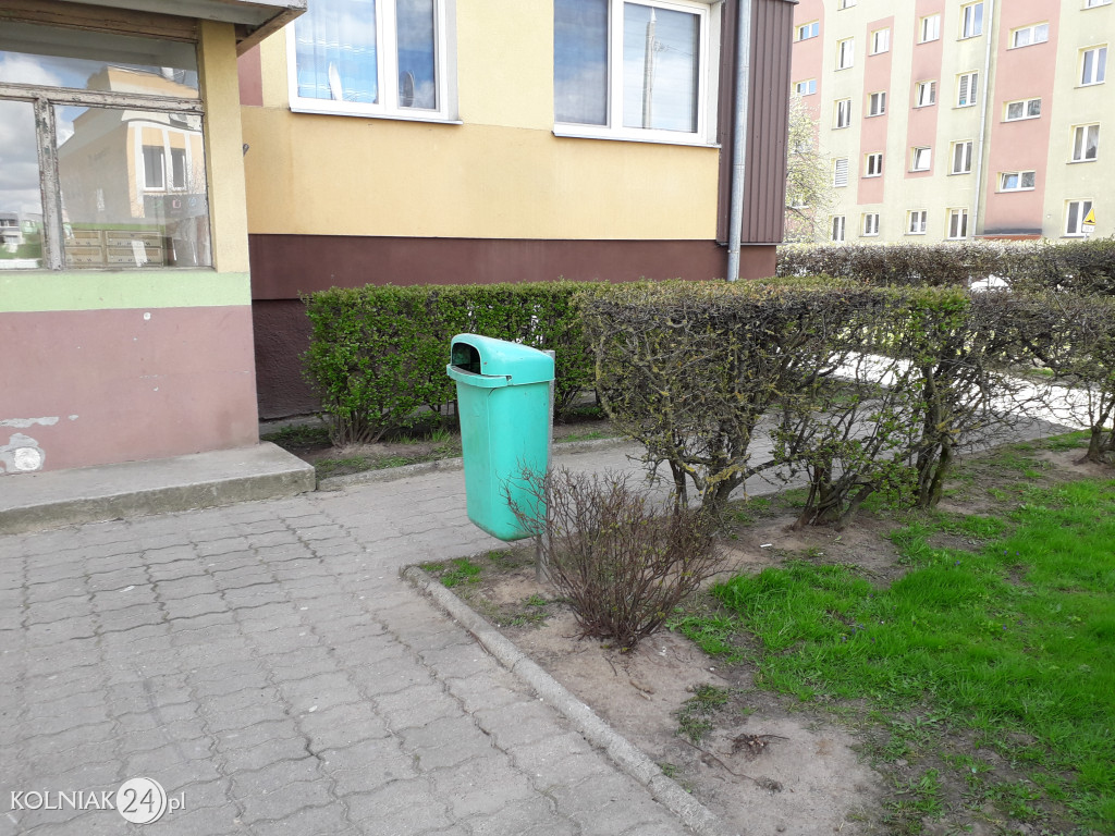 Kosze na śmieci w Kolnie