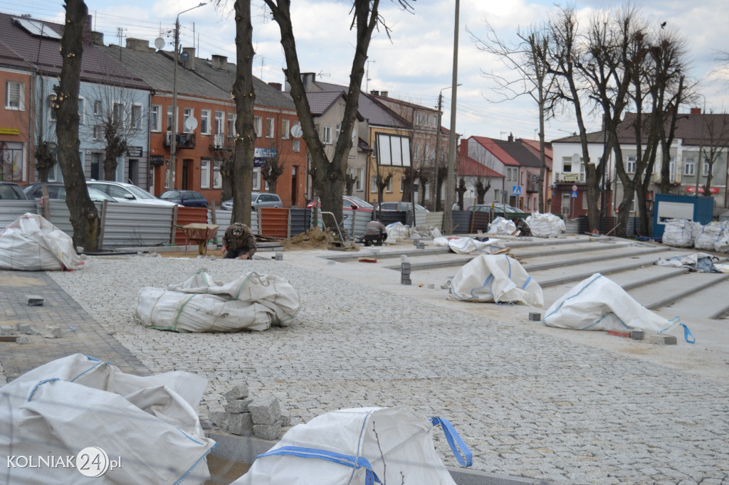 Trwają prace rewitalizacyjne w parku (kwiecień)