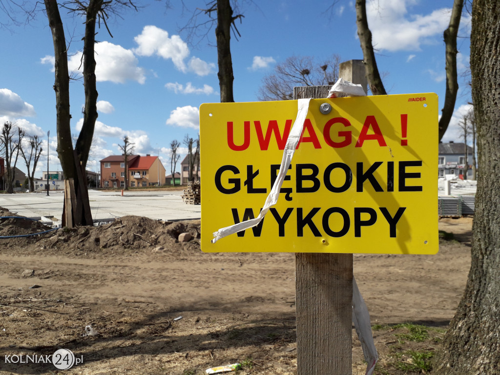 Trwają prace rewitalizacyjne w parku (kwiecień)