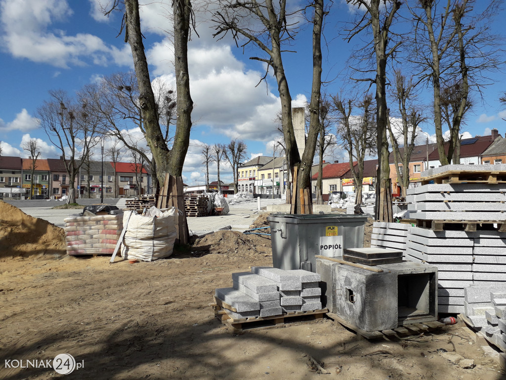 Trwają prace rewitalizacyjne w parku (kwiecień)