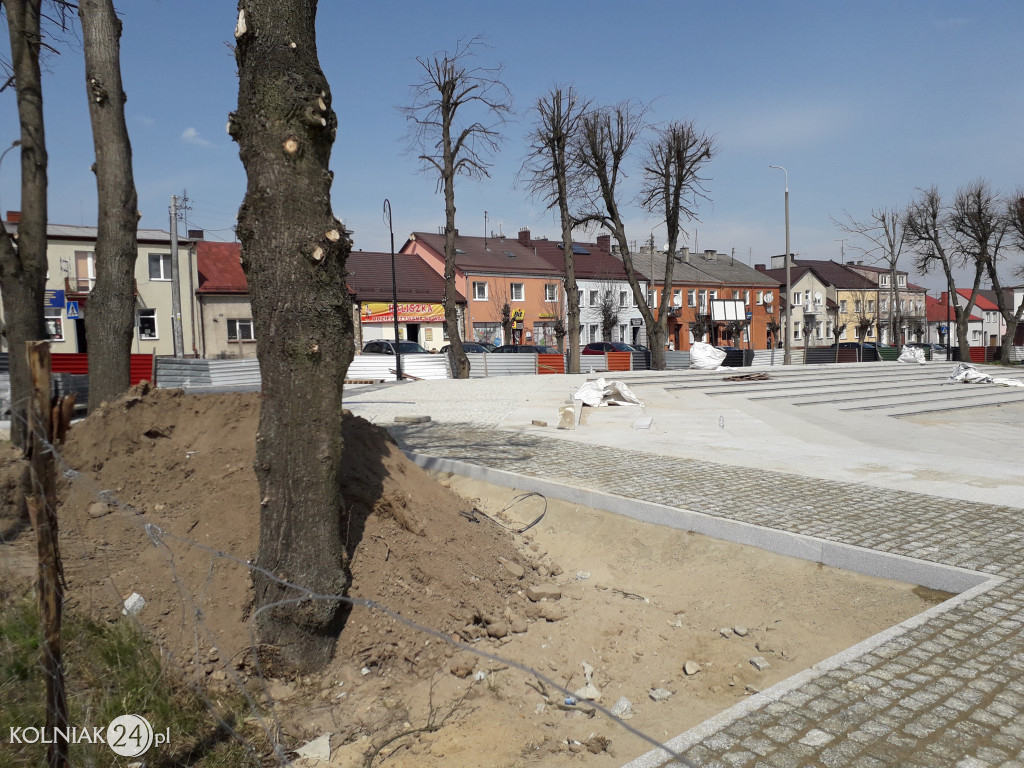 Trwają prace rewitalizacyjne w parku (kwiecień)