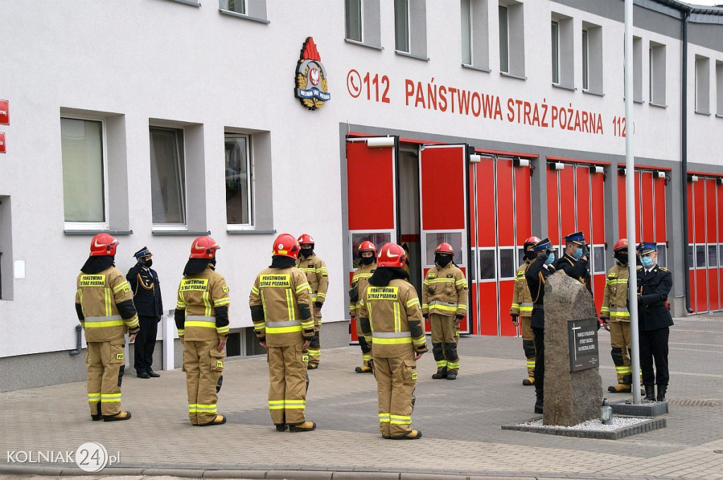 Dzień Flagi Rzeczypospolitej Polskiej w KP PSP w Kolnie