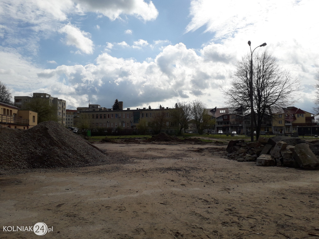 Rewitalizacja placu przy stadionie