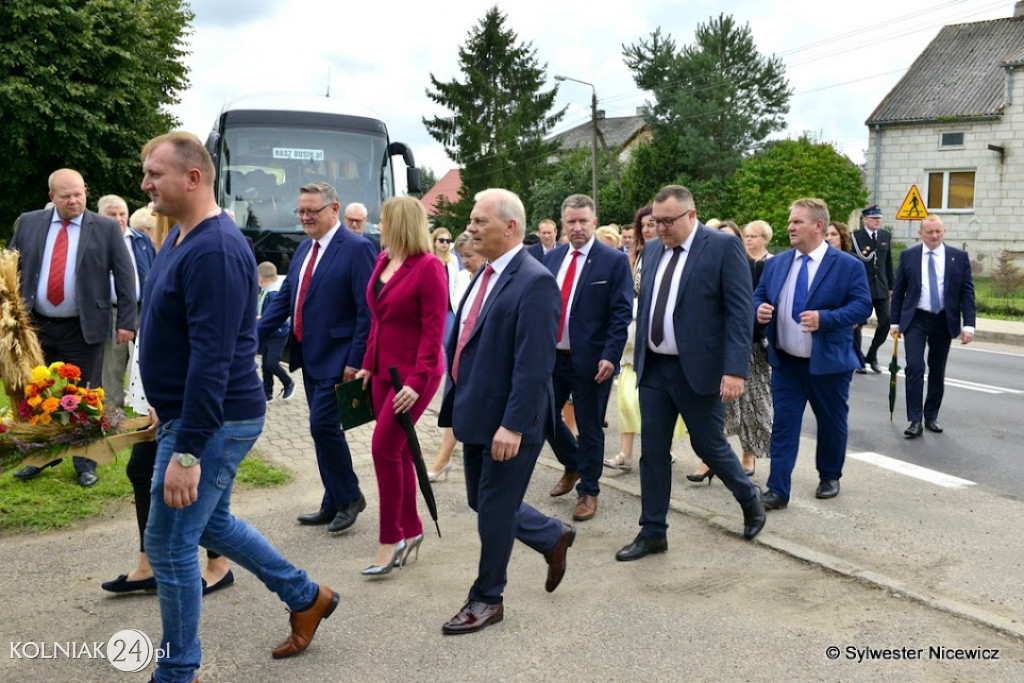 Dożynki w Borkowie (część oficjalna)
