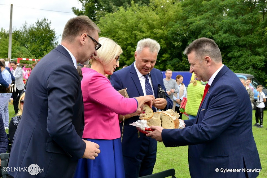 Dożynki w Borkowie (część oficjalna)