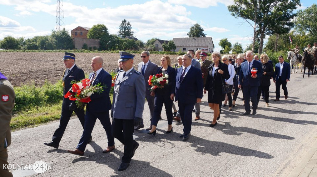 Uroczysty Apel Pamięci na grabowskim cmentarzu