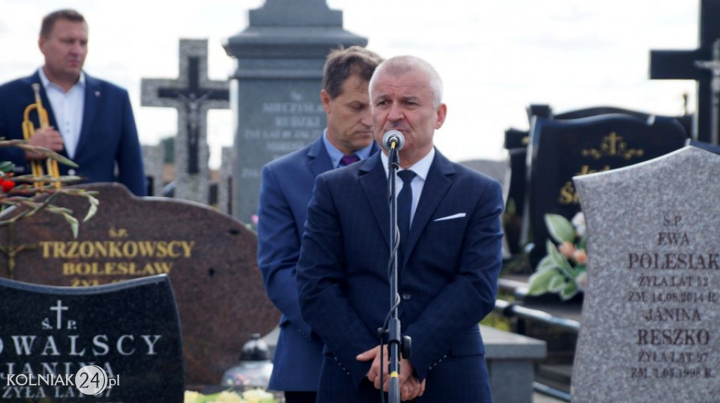 Uroczysty Apel Pamięci na grabowskim cmentarzu