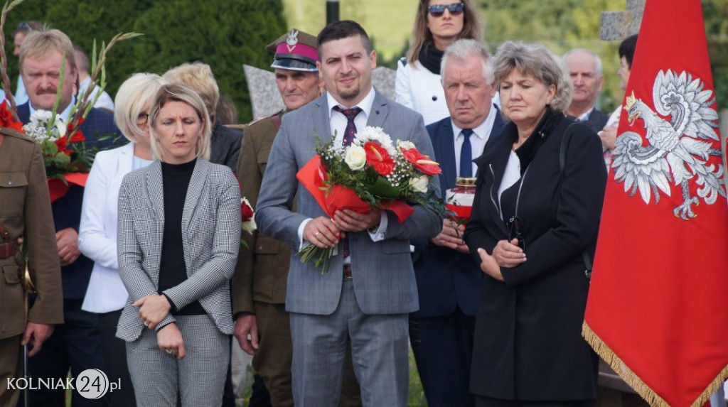 Uroczysty Apel Pamięci na grabowskim cmentarzu