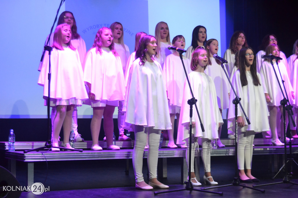 Koncert i bal charytatywny w domu kultury